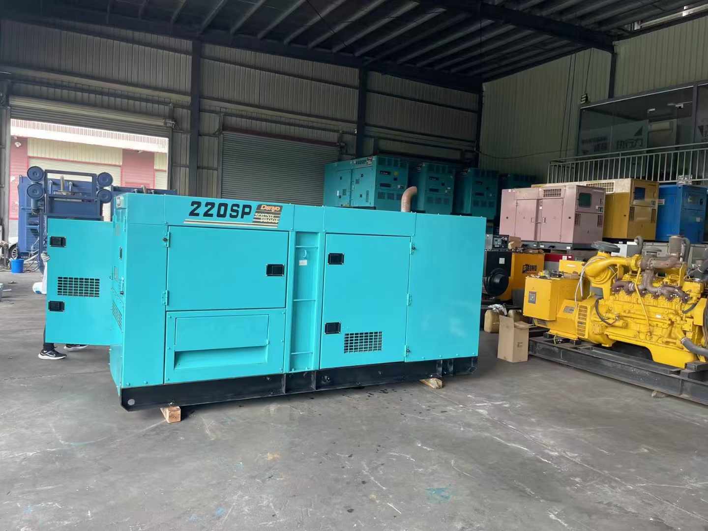 安岳800kW 柴油发电机的输出电流波动范围是多少？