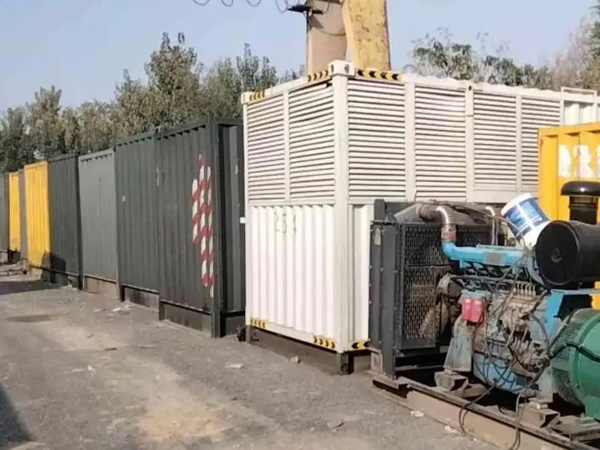 安岳200KW柴油发电机机组每小时油耗是多少？